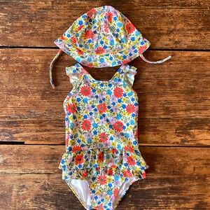 NWOT 6-12 Month Mini Boden Swimsuit and matching hat